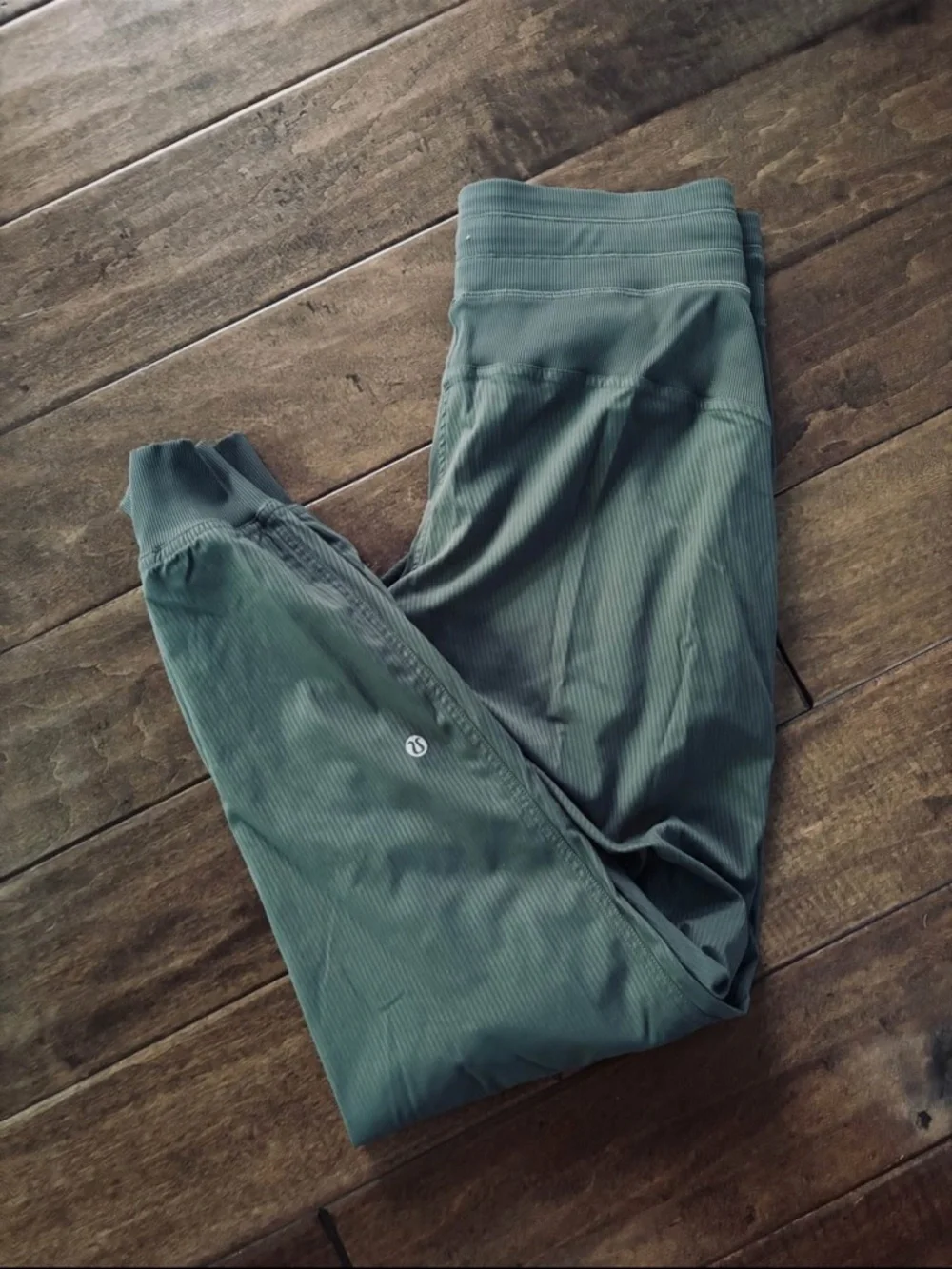 lululemon athletica dance studio jogger full length Dark Olive Drawstring - Picture 5 of 7